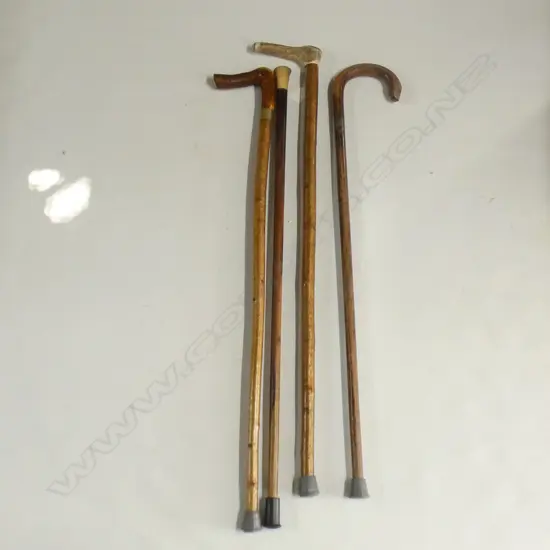 4 WALKING STICKS ANTLER HANDLES 1 WITH SILVER COLLAR