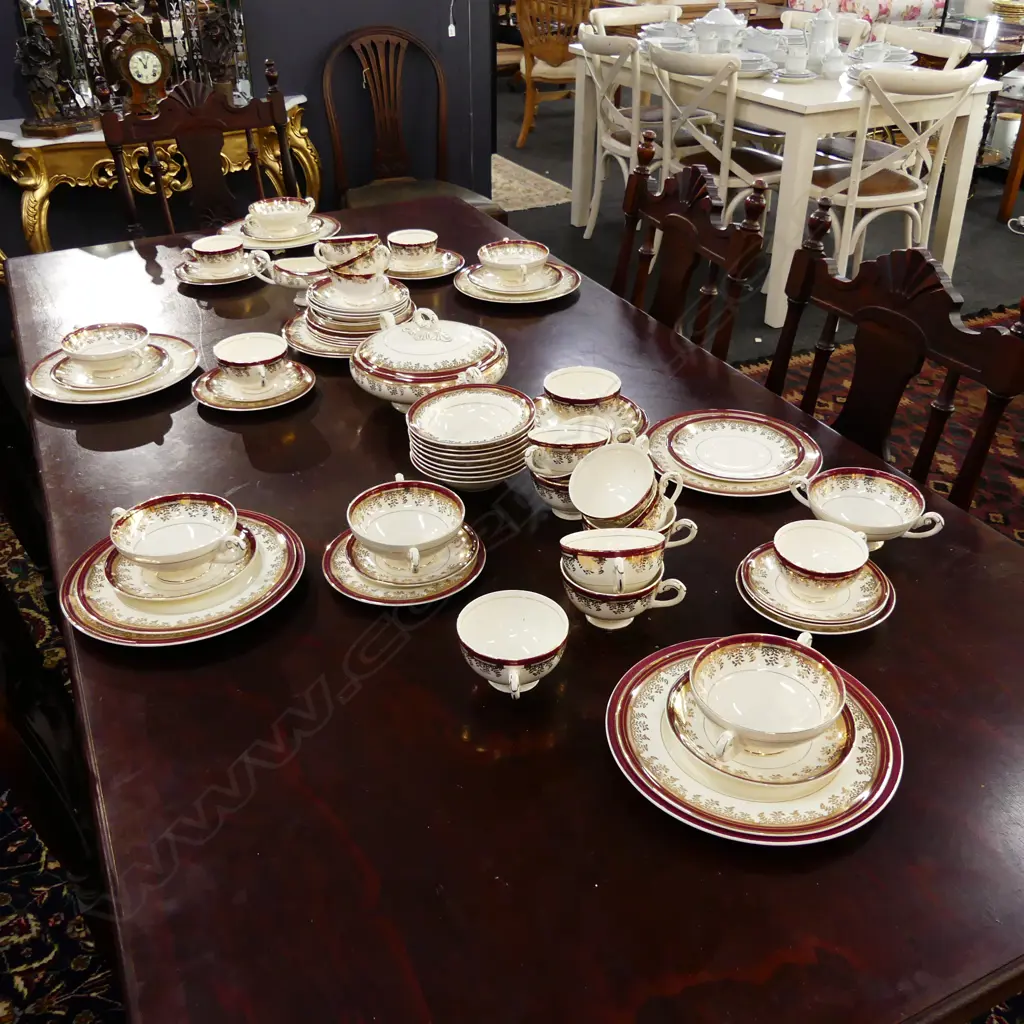 MYOTT  & SONS ROYALTY DINNER SET Image 1++