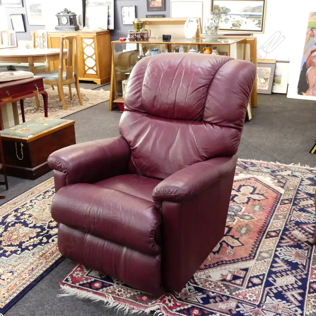 NATUZZI MAROON LEATHER LAZYBOY Image 1++