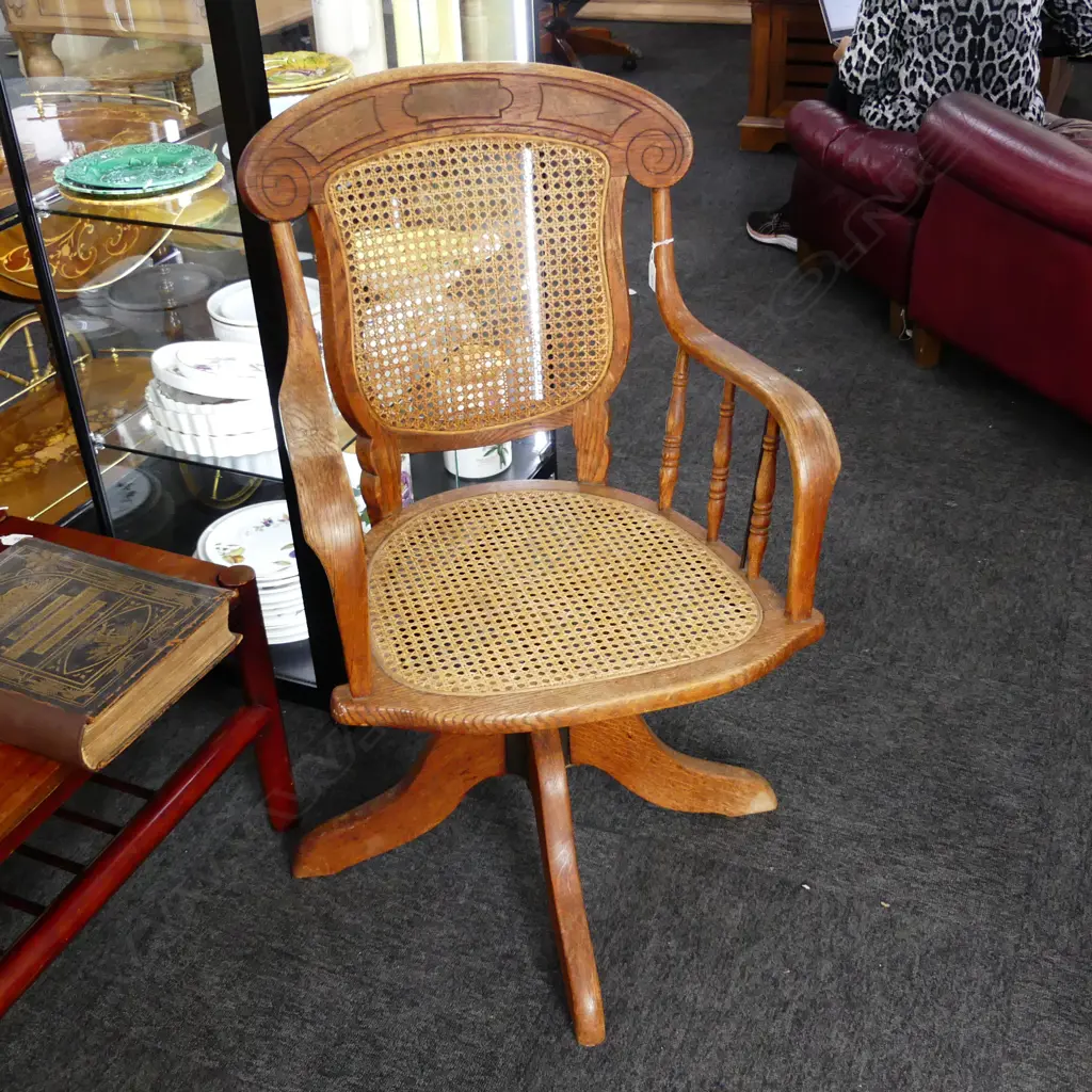 LATE 19thC AMERICAN GOLDEN OAK & CANE DESK CHAIR Image 1++