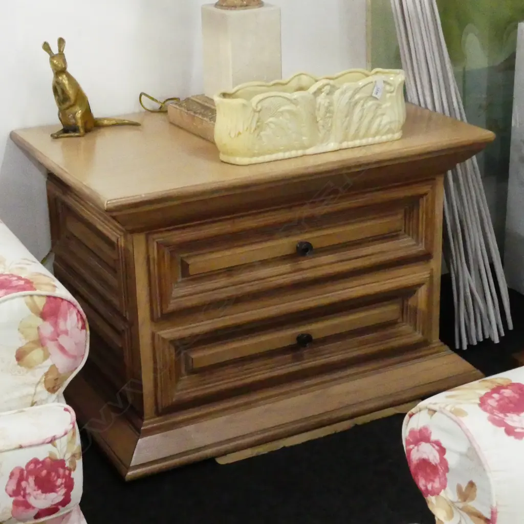 PR LARGE BEDSIDE TABLES w. 2 DRAWERS 920x610x610mm Image 1++