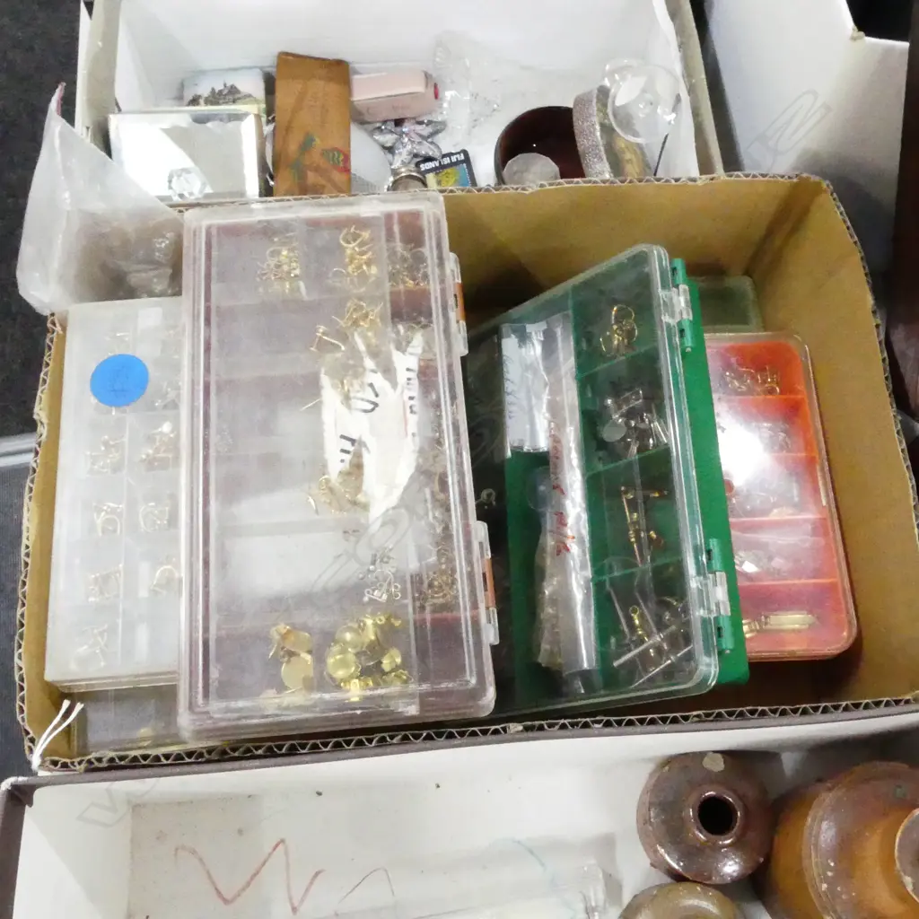 BOX ASST. JEWELLERY FINDINGS; CLASPS, CLIPS, STUDS ETC Image 1++