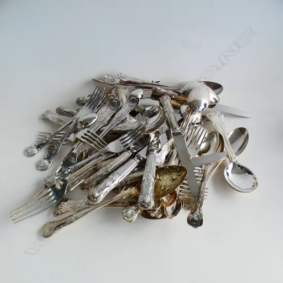 Consists of eight dinner forks eight luncheon forks eight dinner knives eight luncheon knives eight soup spoons eight dessert spoons eight teaspoons three large serving spoons two berry spoons