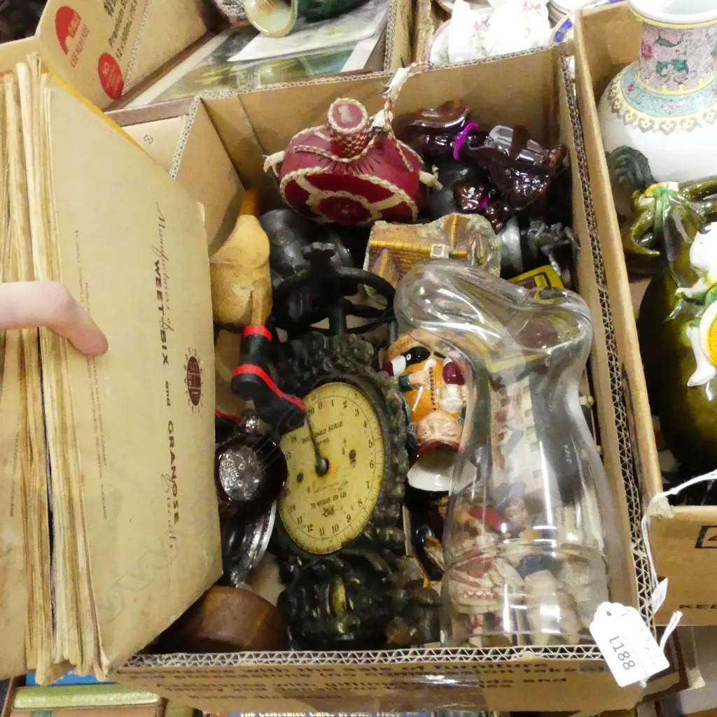 BOX LOT VINTAGE KITCHEN SCALES, MINCERS, BOOKS ETC Image 1++