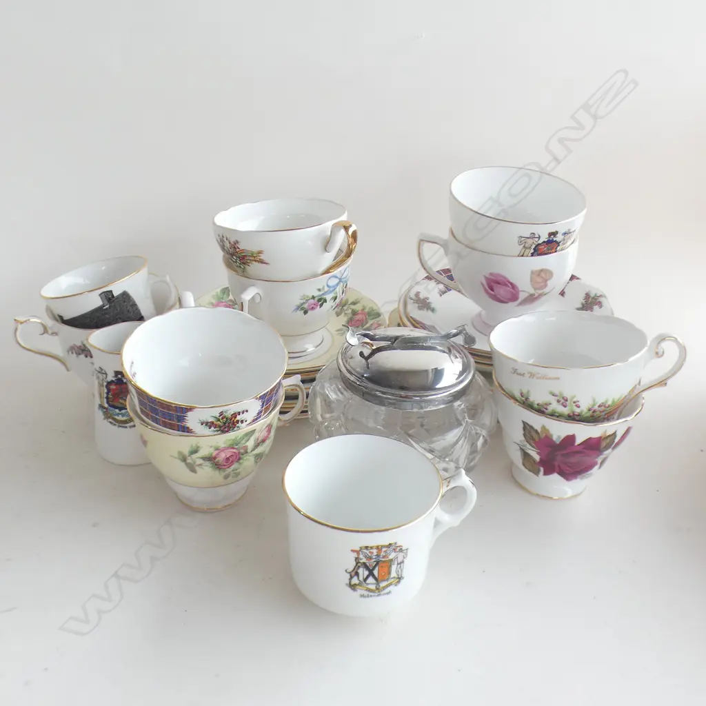 BOX LOT OF TRIOS + EXTRAS + GLASS SUGAR BOWL Image 1++
