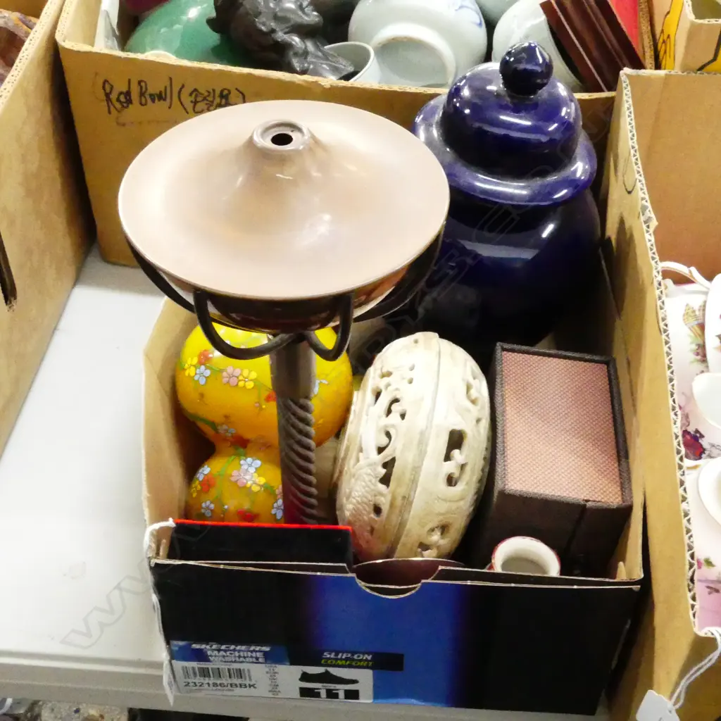 BOX LOT ORIENTAL CONTAINERS, GINGER JAR ETC Image 1++