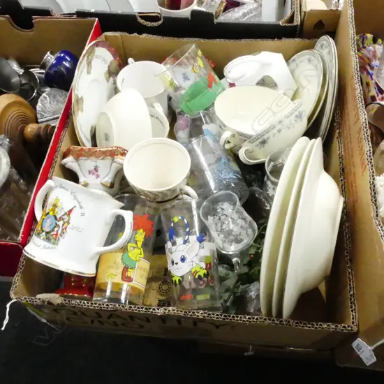 BOX LOT MINTON 'BELLEMEADE', ASST. CHINA, MILITARY TOYS