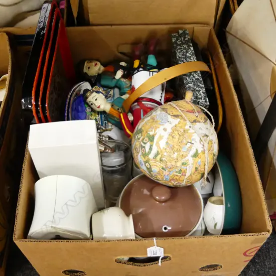 BOX LOT DENBY, 3 SQUARE THAI LACQUER TRAYS, DESIGNER CLOCKS, CASED CUTLERY ETC