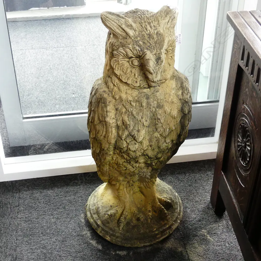 PR CHURCH STONE GARDEN OWLS H.670mm Image 1++