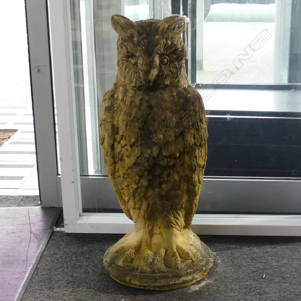 PR CHURCH STONE GARDEN OWLS H.670mm Image 1++