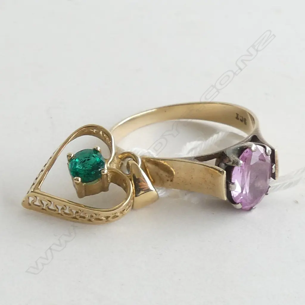 9CT RING WITH PINK STONE + 9CT PENDANT/GREEN COLOURED STONE  3GMS Image 1++
