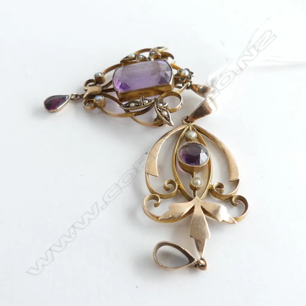 2 EDW 9CT GOLD AMETHYST SEED PEARL PENDANTS MISSING 1 amethyst & 1 seed pearl Image 1++