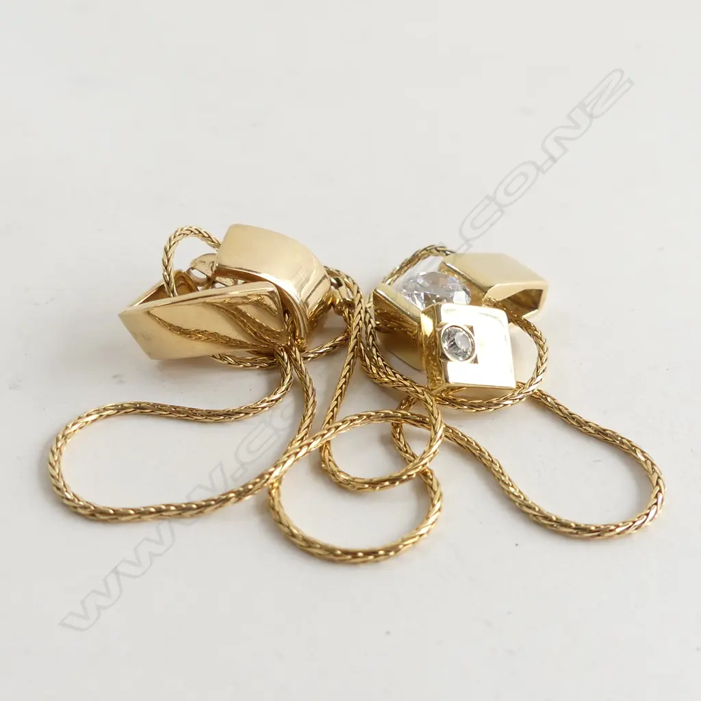 GOLD TONE & CZ NECKLACE & PENDANT + EXTRA PENDANT & PR GOLD TONE 1/2 HOOP EARRINGS Image 1++