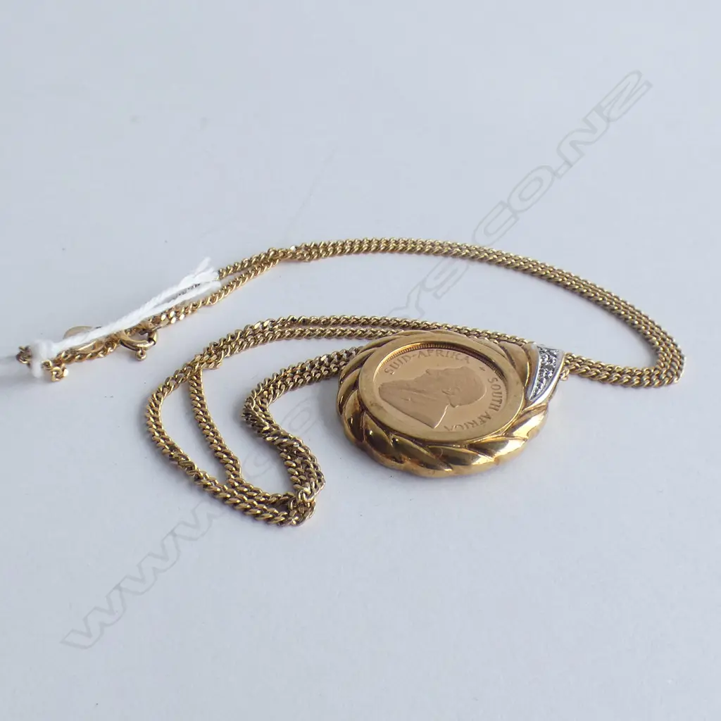 1993 1/10th GOLD KRUGGERAND 9CT MOUNT W Dia's + 9ct CHAIN. 11.3gms Image 1++