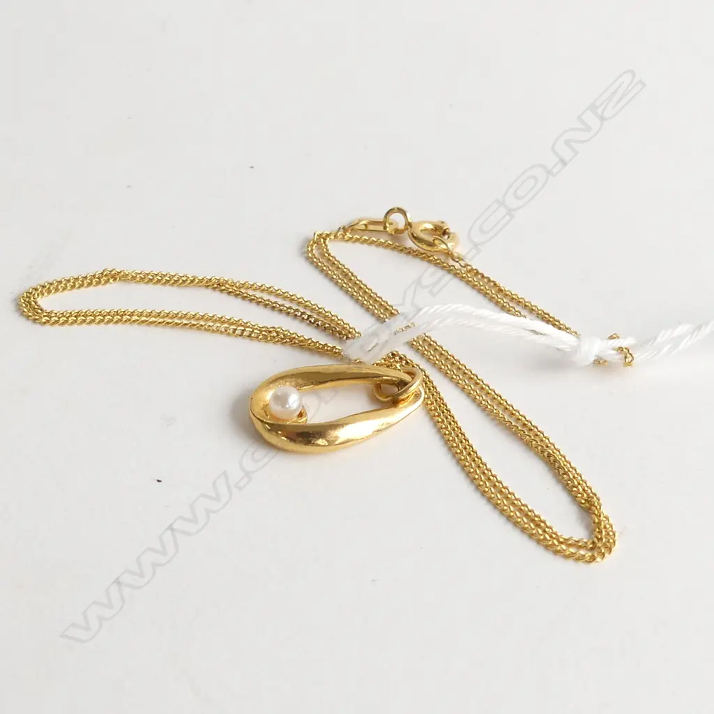 14K GOLD NECKLACE 1.4gms. WITH PEARL SET PENDANT Image 1++