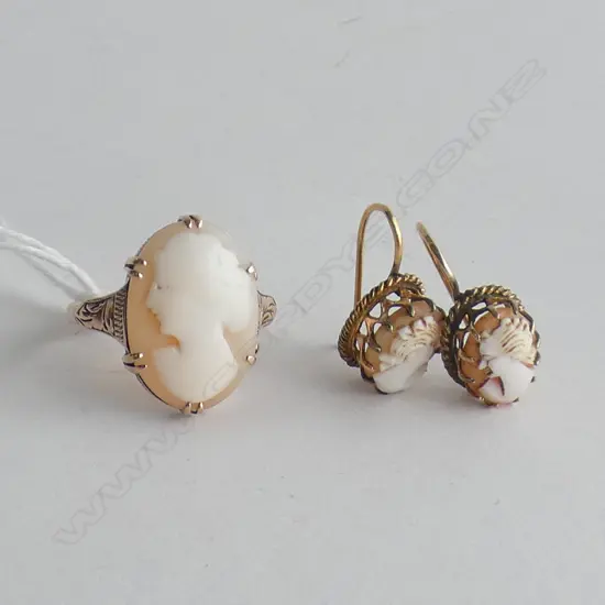 9CT CAMEO RING + PR EARRINGS