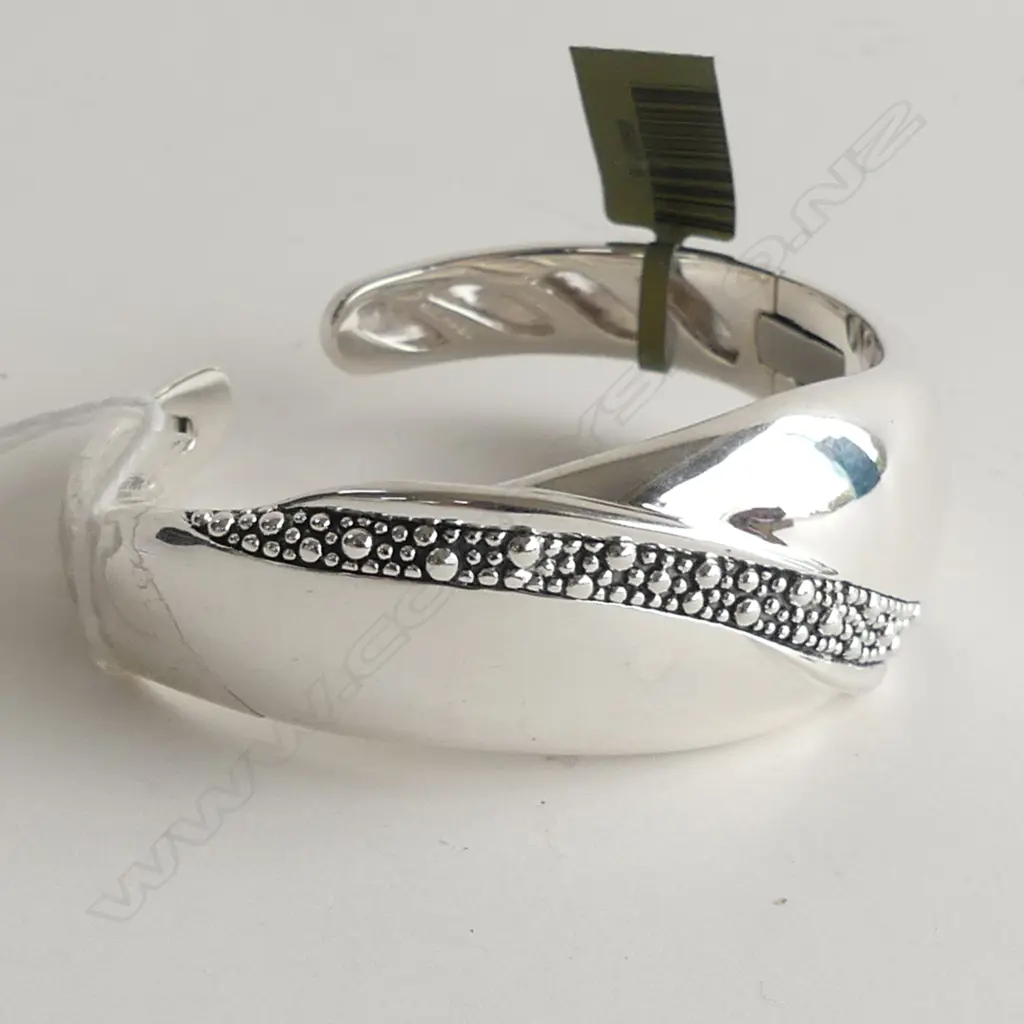 925 SILVER BANGLE BY MICHAEL DAWKINS 58 GRAMS Image 1++