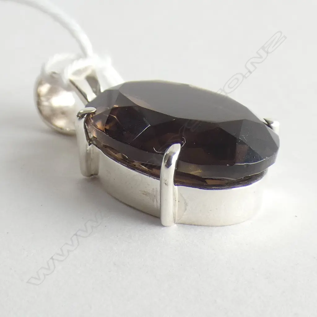 SMOKY TOPAZ & 925 SILVER PENDANT Image 1++