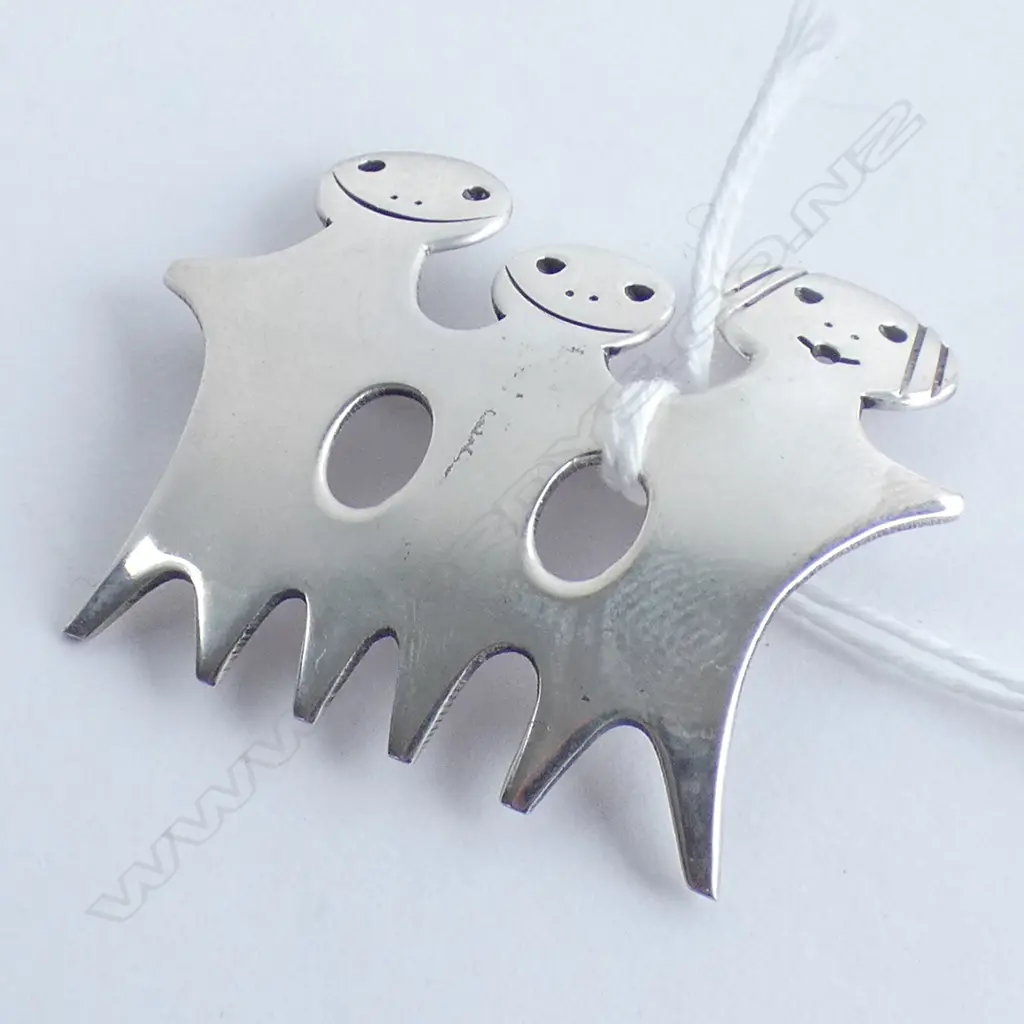 DESIGNER STERLING BROOCH 3 STYLISED FIGURES Image 1++
