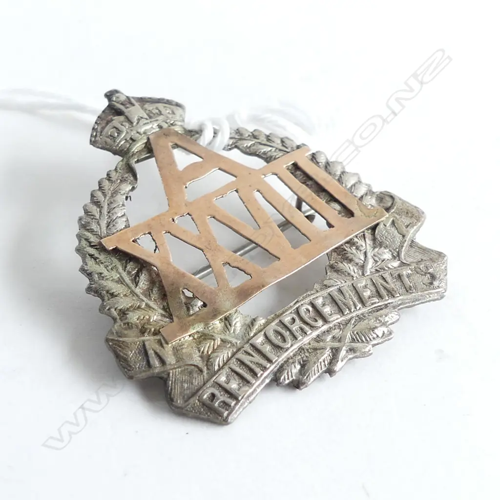 9CT & WHITE METAL SWEETHEART BADGE AXXVIII REINFORCEMENTS Image 1++