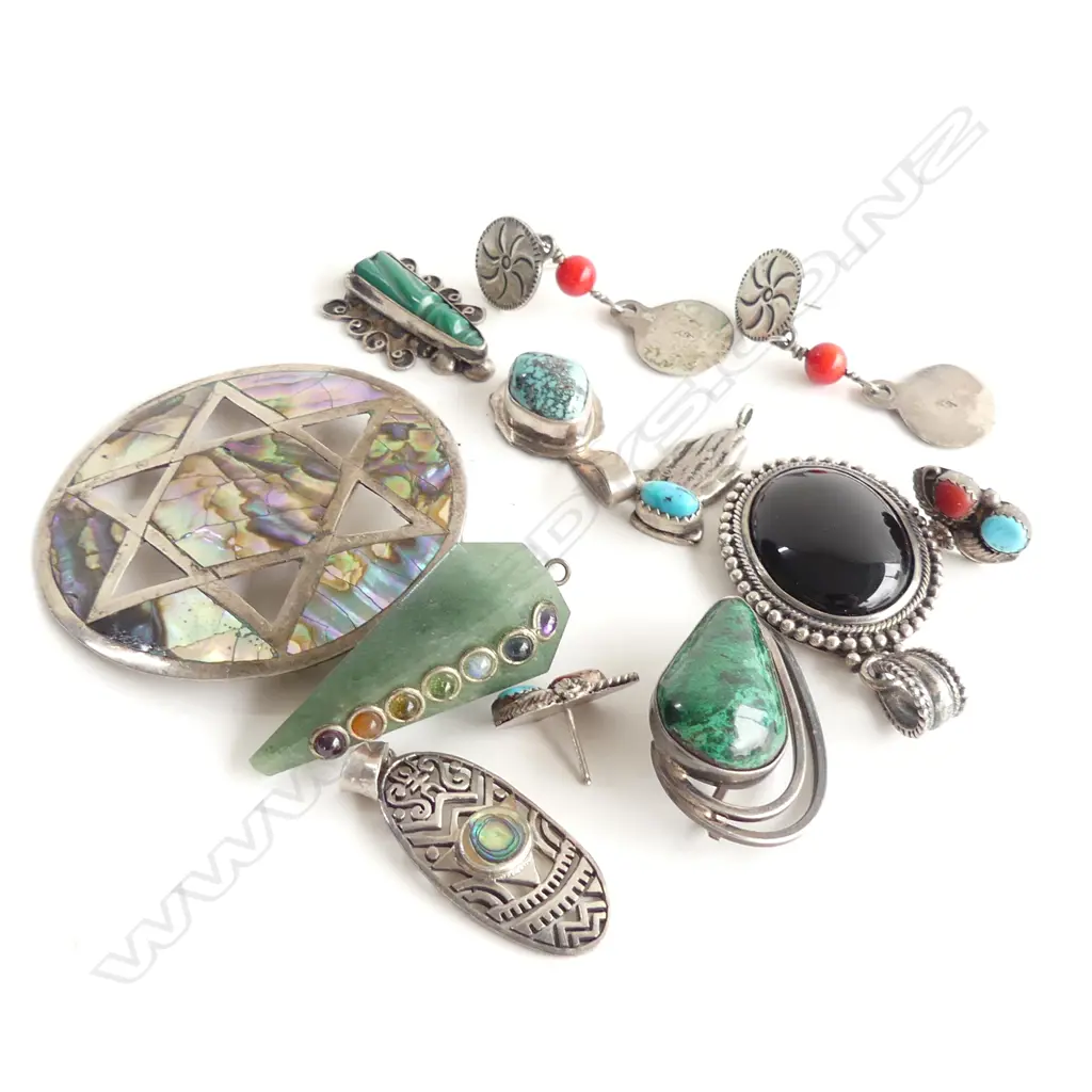 10 PCES ASST. MEXICAN SILVER / TORQUOISE JEWELLERY 70 GRAMS Image 1++