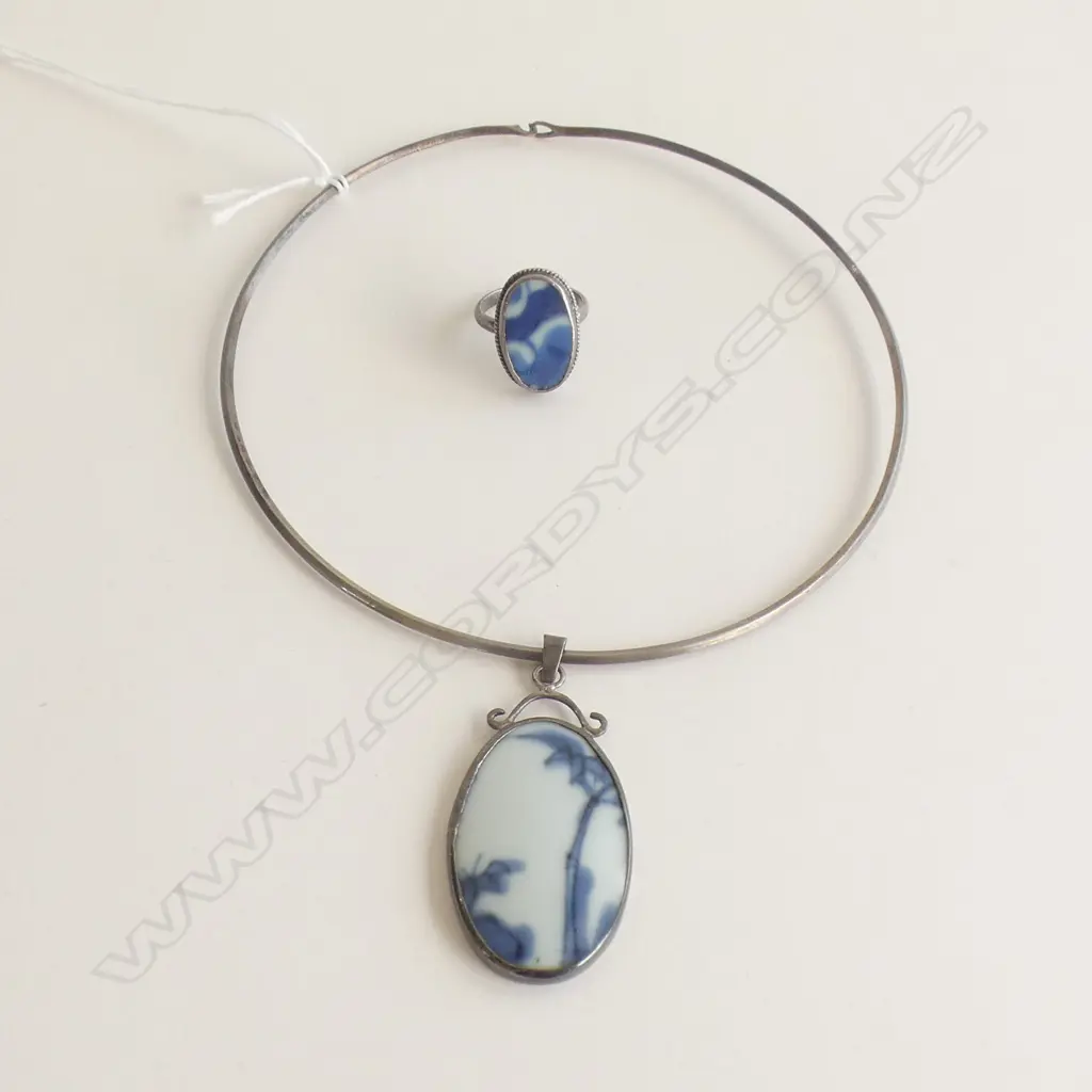 SILVER CHOKER WITH LG BLUE & WHITE CERAMIC PENDANT & MATCHING RING Image 1++