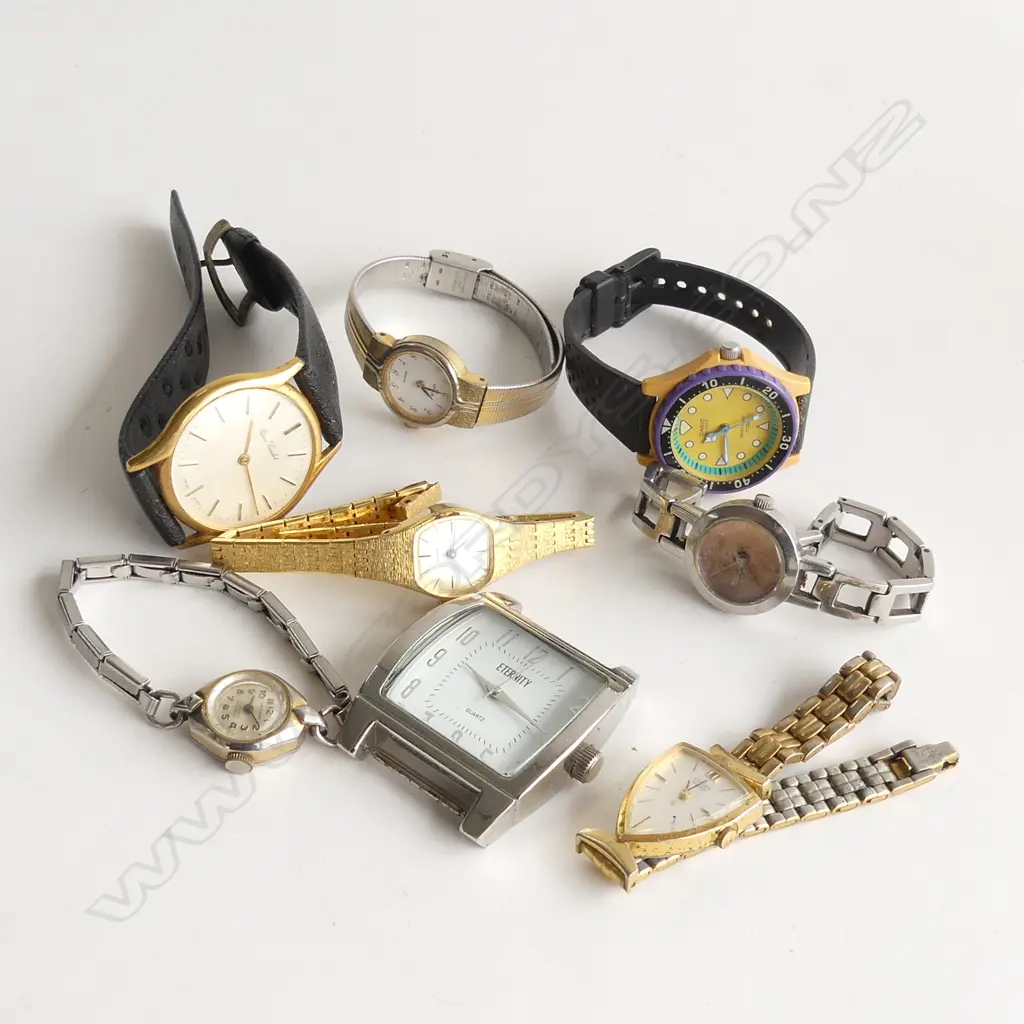 BAG ASST WATCHES  Image 1++