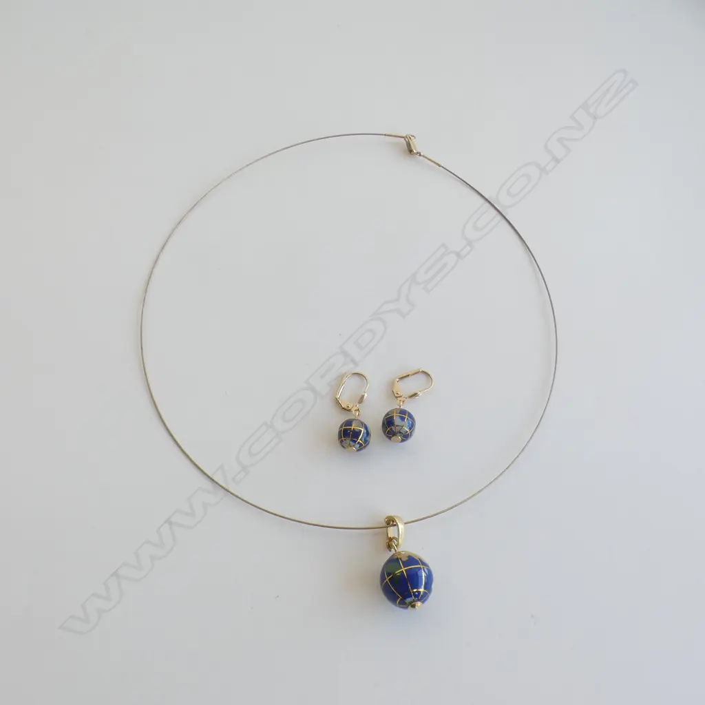 14CT BLUE WORLD GLOBE PENDANT + EARRINGS ON 9CT Y/WG WIRE NECKLACE Image 1++