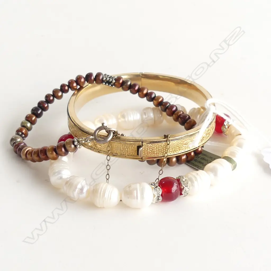 2 PEARL BRACELETS + GP BANGLE Image 1++