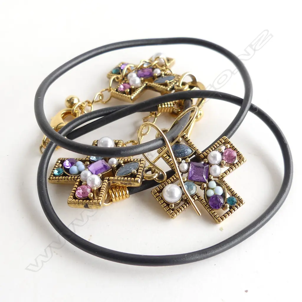 3 PC COSTUME JEWELLERY SET; MULTI COLOURED BEAD CROSS PENDANT & DROP EARRINGS  Image 1++