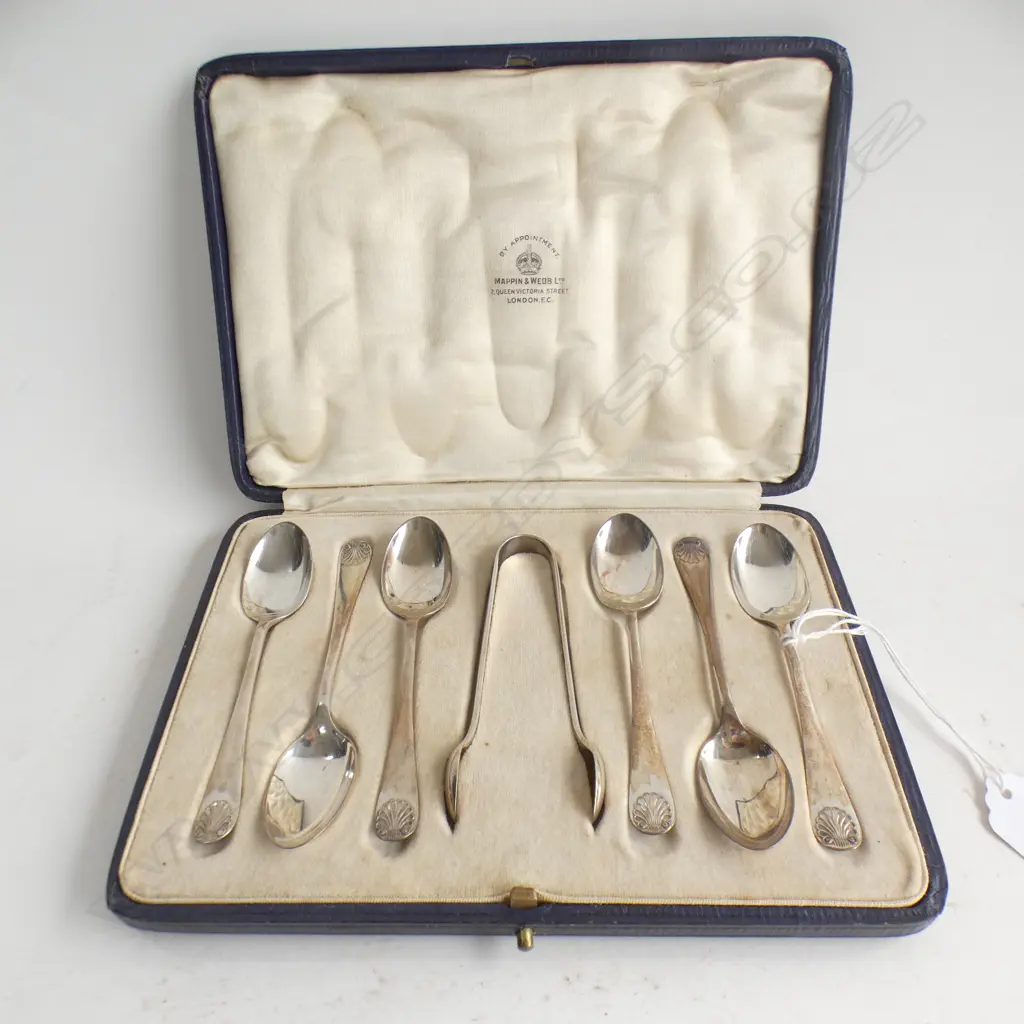 (20485) BOXED SET OF MAPPIN & WEBB SILVER SPOONS AND SUGAR TONGS HALLMARKED Image 1++