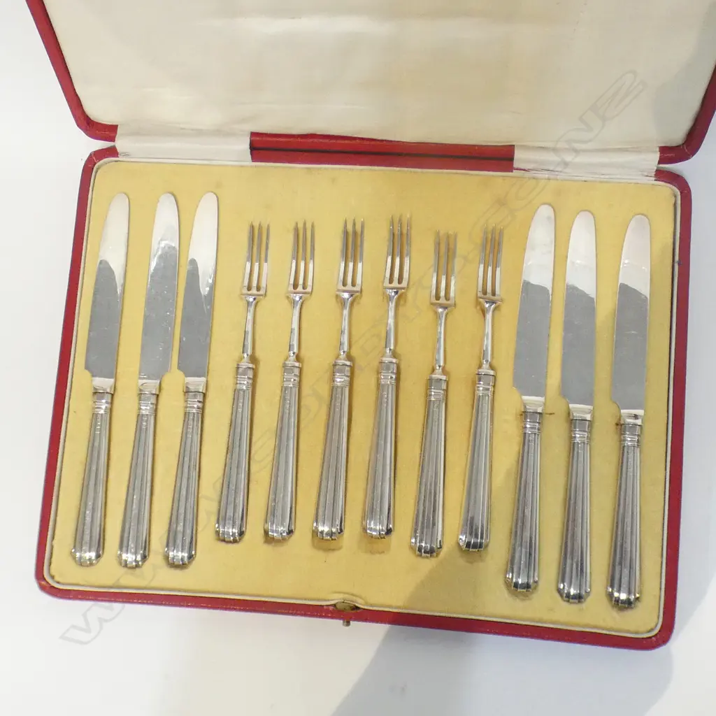 CASED EARLY 20TH CENT SILVER & PLATE FRUIT SET 6 KNIVES & 6 FORKS Image 1++