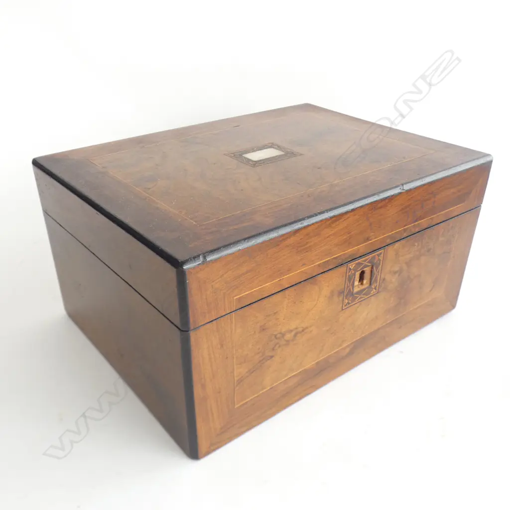 ANTIQUE INLAID LIDDED BOX w. PULL OUT TRAY W.300mm Image 1++