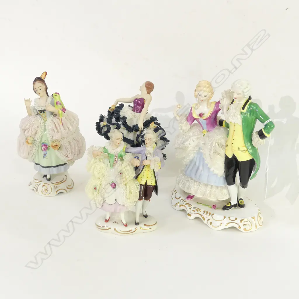 4 PORCELAIN LACE FIGURINES - LARGEST H 180MM Image 1++