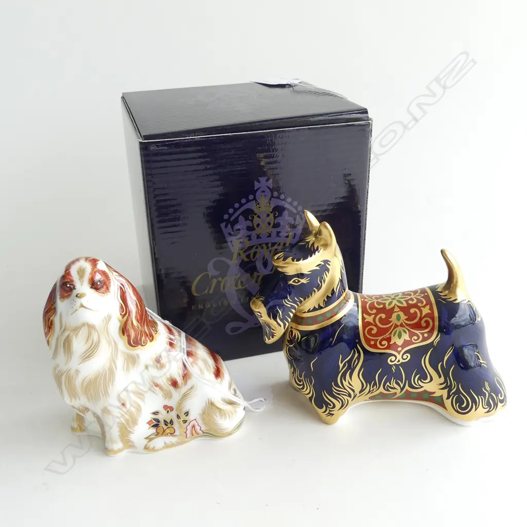 2 ROYAL CROWN DERBY CAVALIER KING CHARLES SPANIEL & SCOTTISH TERRIER PAPERWEIGHTS, SCOT w. BOX H.100mm Image 1++