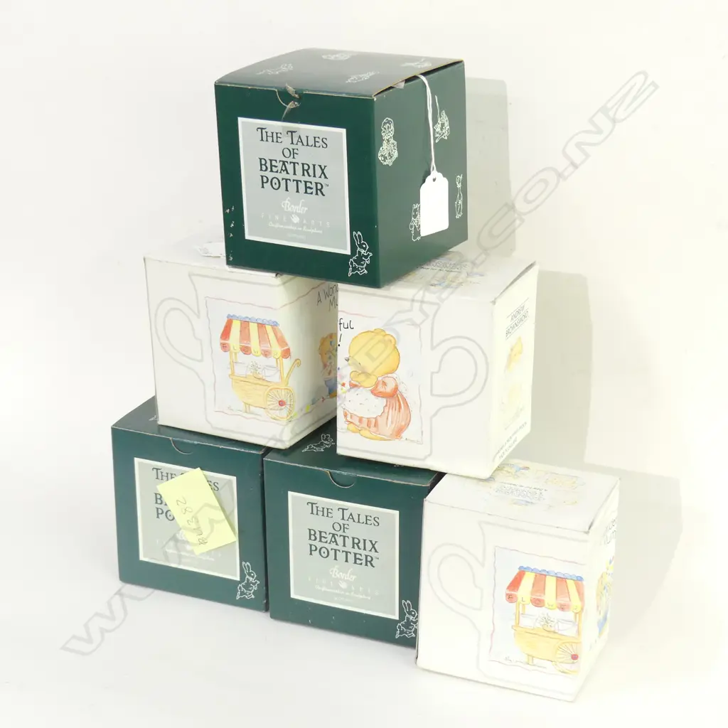 3 BEATRIX POTTER FIGURINES; PETER RABBIT / PIGLING ISLAND & TALE OF TOM KITTEN + 3 BOX ANDREW BROWNSWORD MUGS (ALL BOXED Image 1++