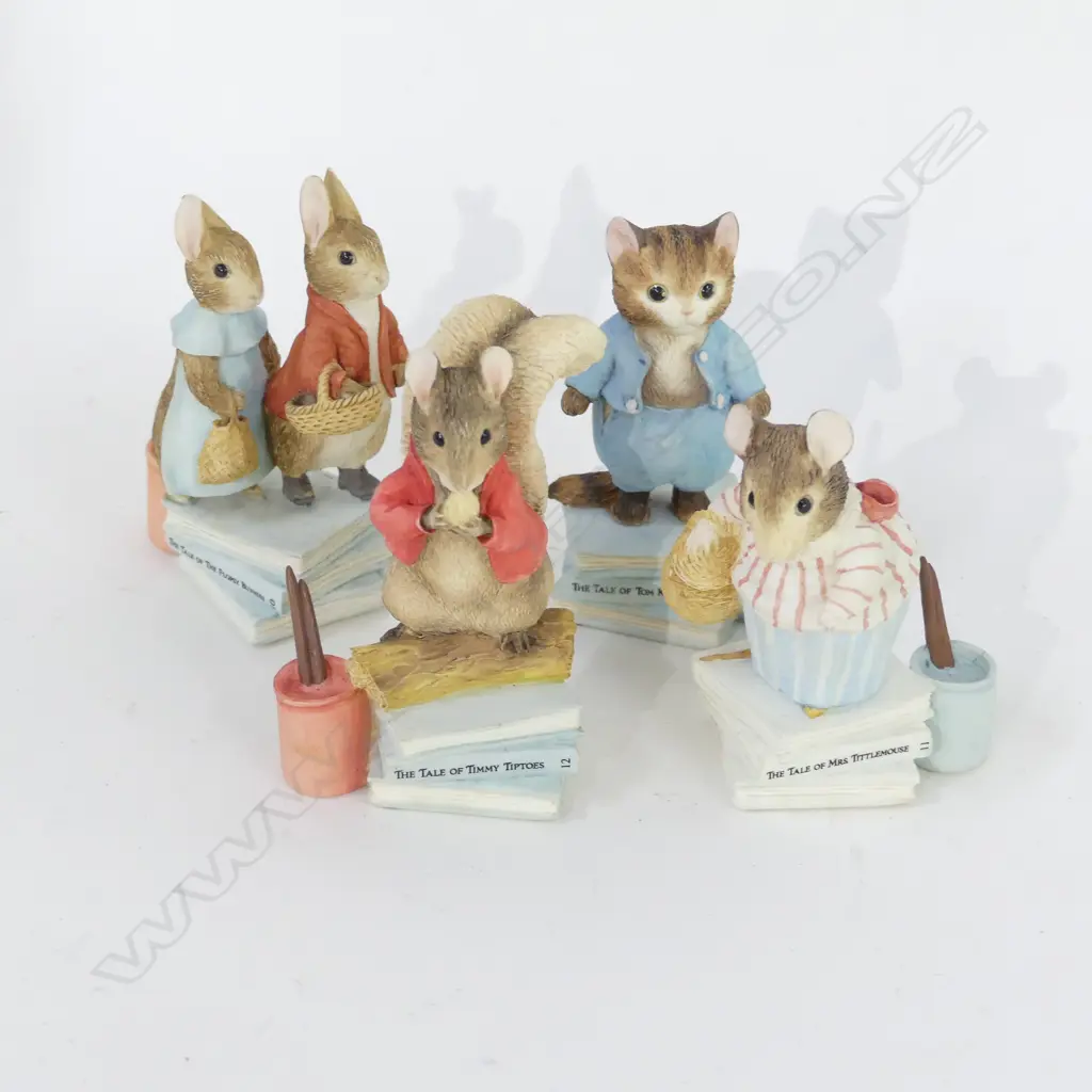4 BEATRIX POTTER FIGURINES; 'THE FLOPSY BUNNIES / TOM KITTEN / MRS TITLEMOUSE & TIMMY TIPTOES - ALL IN ORIGINAL BOXES Image 1++