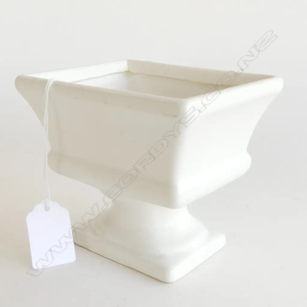 CROWN LYNN PEDASTAL VASE H. 115mm Image 1++