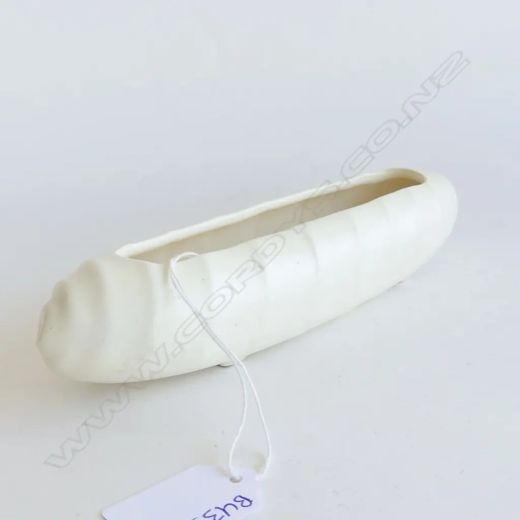 (20315) CROWN LYNN TROUGH VASE L. 230mm Image 1++