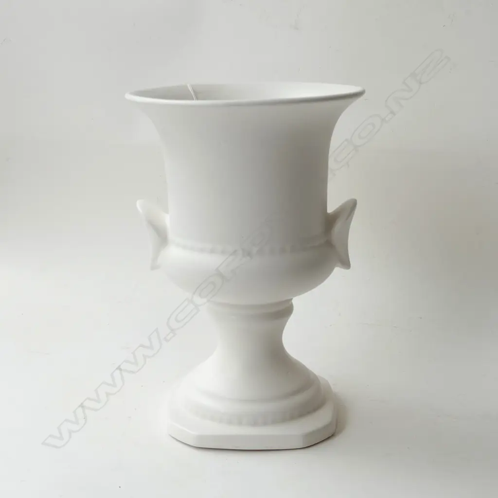 CROWN LYNN URN SHAPED VASE NO MARKS H 250 MM Image 1++