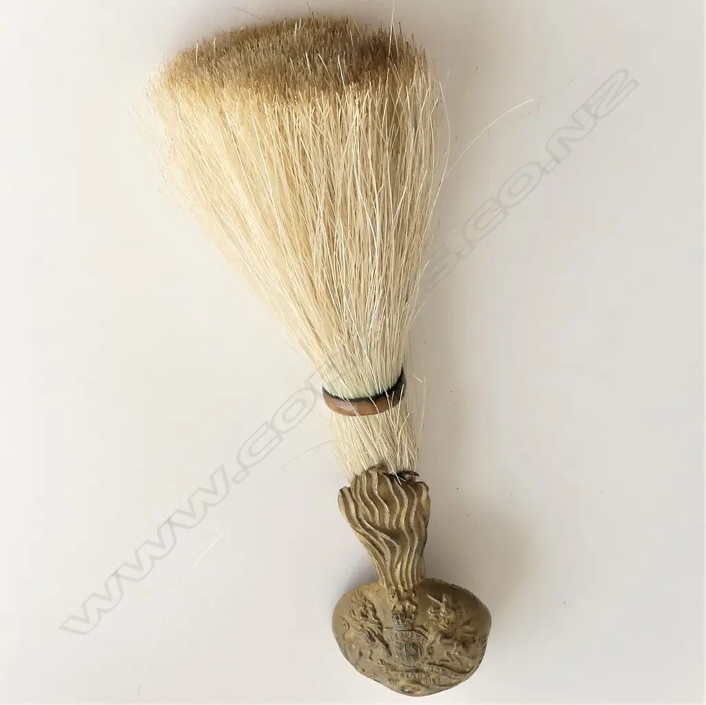 MILITARY HELMET PLUME BRASS & HORSE HAIR Image 1++