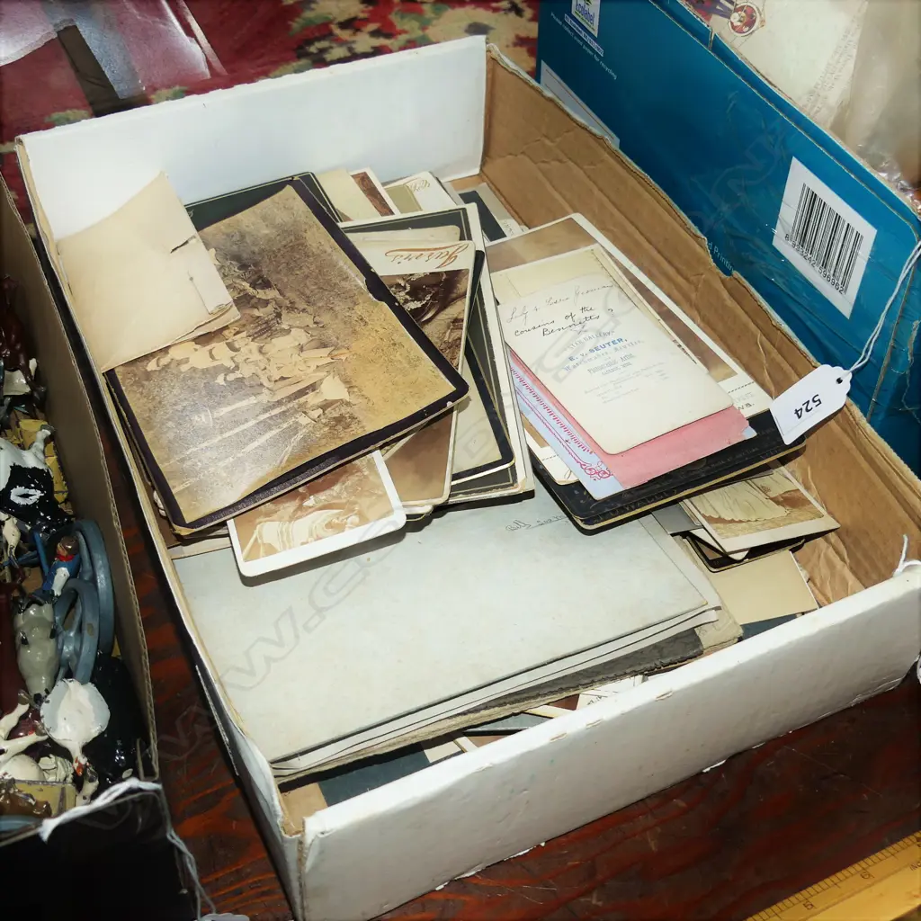BOX ASST VINTAGE PHOTOGRAPHS c.1900 Image 1++