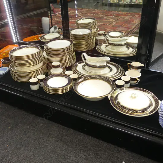 LG SOHO POTTERY AMBASSADOR WARE DINNER SERVICE, 12 PLACE SETTINGS + SERVING DISHES...