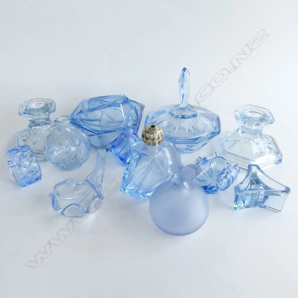 12 PCS BLUE GLASS PCS, INCL DEPRESSION GLASS LIDDED CONTAINERS, SCENT BOTTLES (1 URANIUM GLASS), CANDLE HOLDERS ETC.. Image 1++