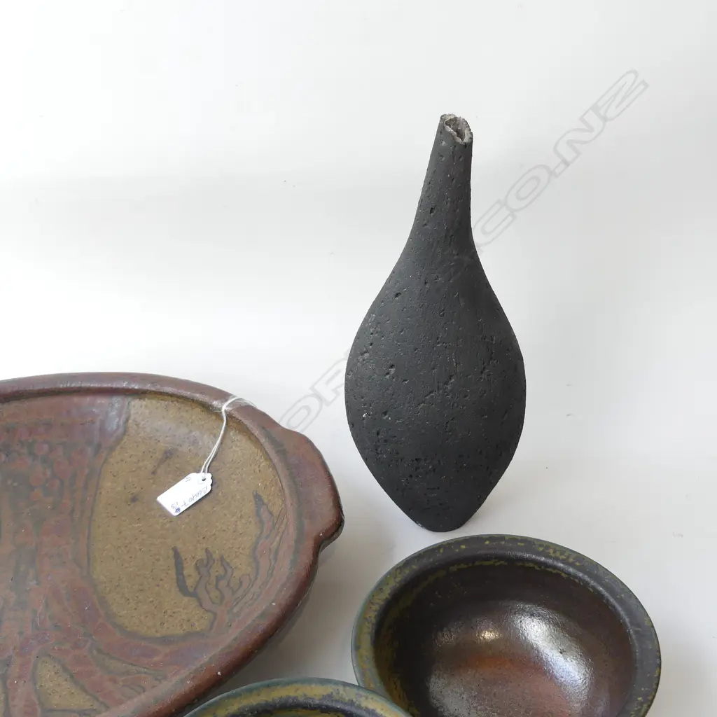 4 NZ POTTERY PCES: LGE TREE DISH. 3 BOWLS & RAKU SPECIMAN VASE Image 1++