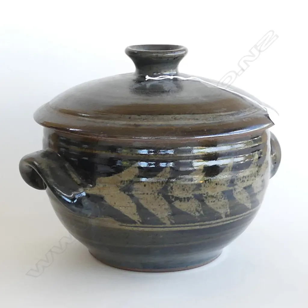MIREK SMISEK LIDDED CASSEROLE WAX RESIST VINE BAND Dia.230mm Image 1++
