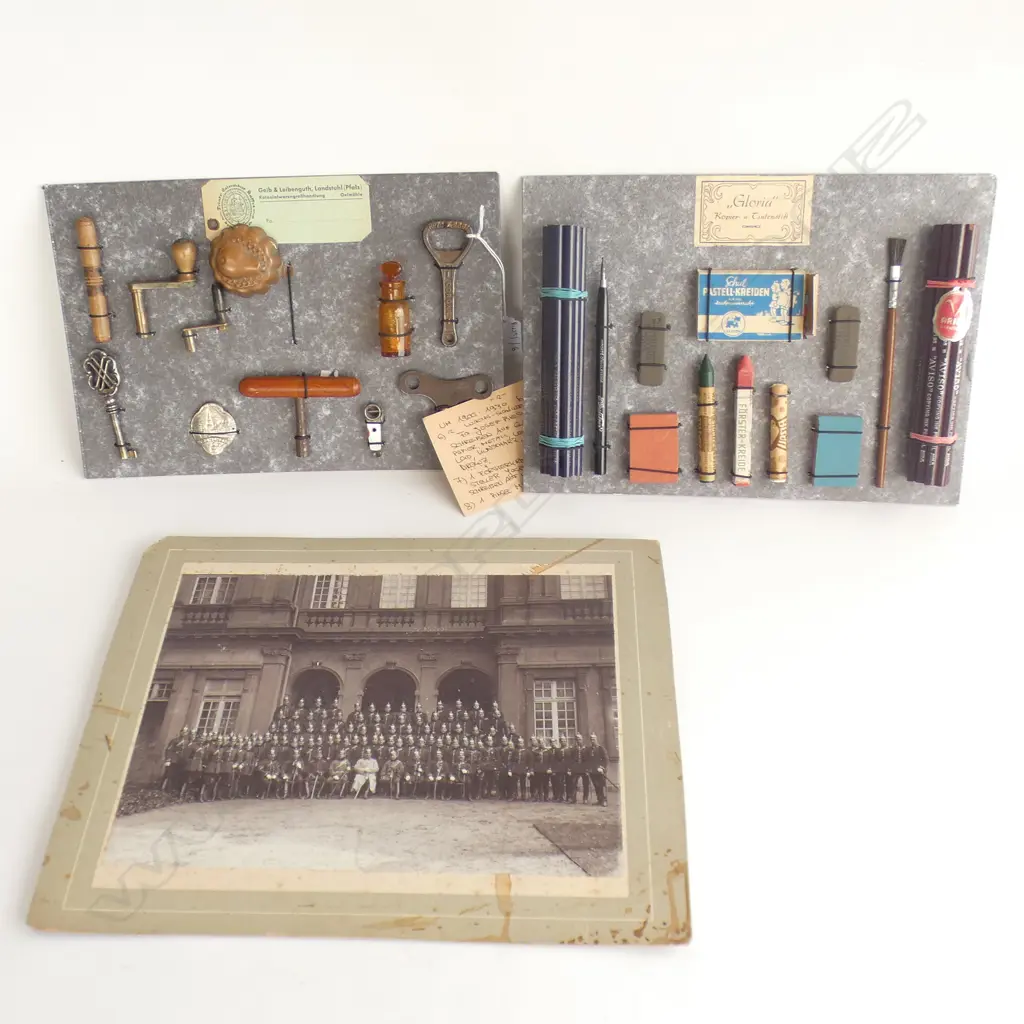 COLLECTION OF VINTAGE GERMAN KEYS ETC + ART SUPPLIES + KAISER TROOPS PHOTO 220x295mm Image 1++