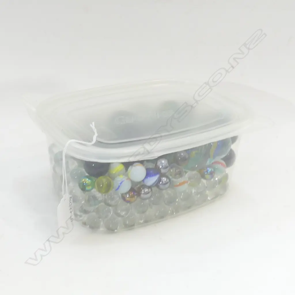 CONTAINER OLD MARBLES  Image 1++