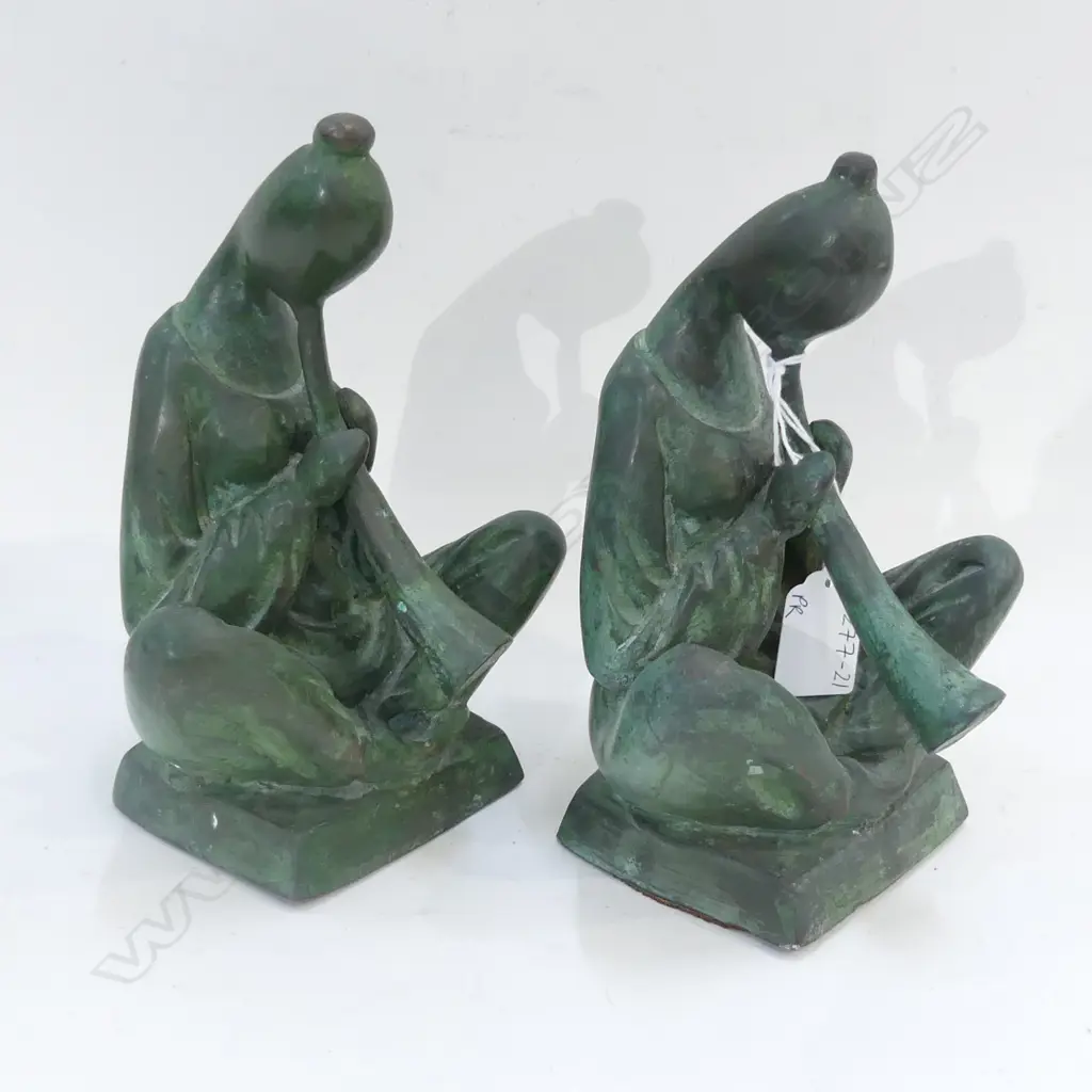 PR GREEN BRONZED FIGURE BOOKENDS H. 200MM Image 1++