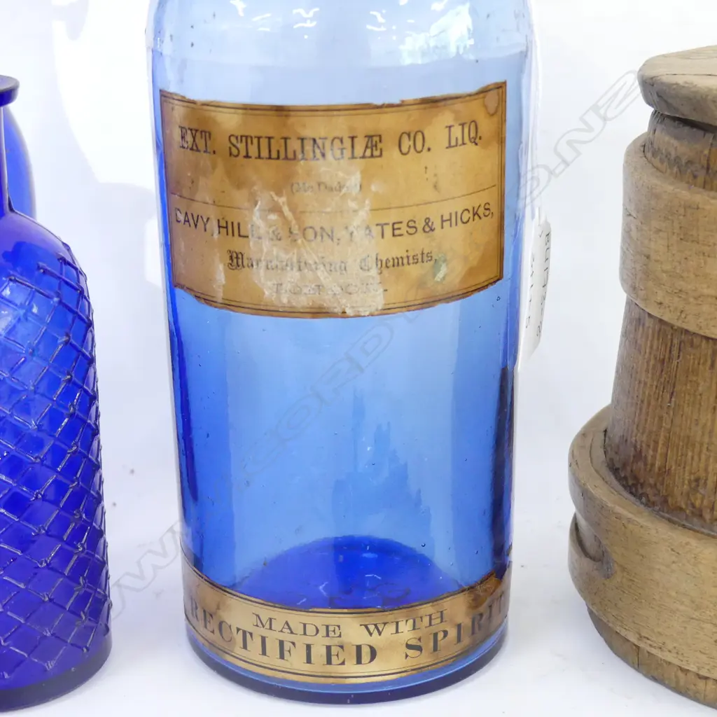 3 OLD BLUE GLASS BOTTLES (TALLEST H 340MM) + OLD WOODEN TANKARD + 5 VINTAGE KEYS Image 1++